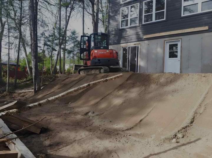 Travaux de terrassement projet aménagement extérieur Quebec